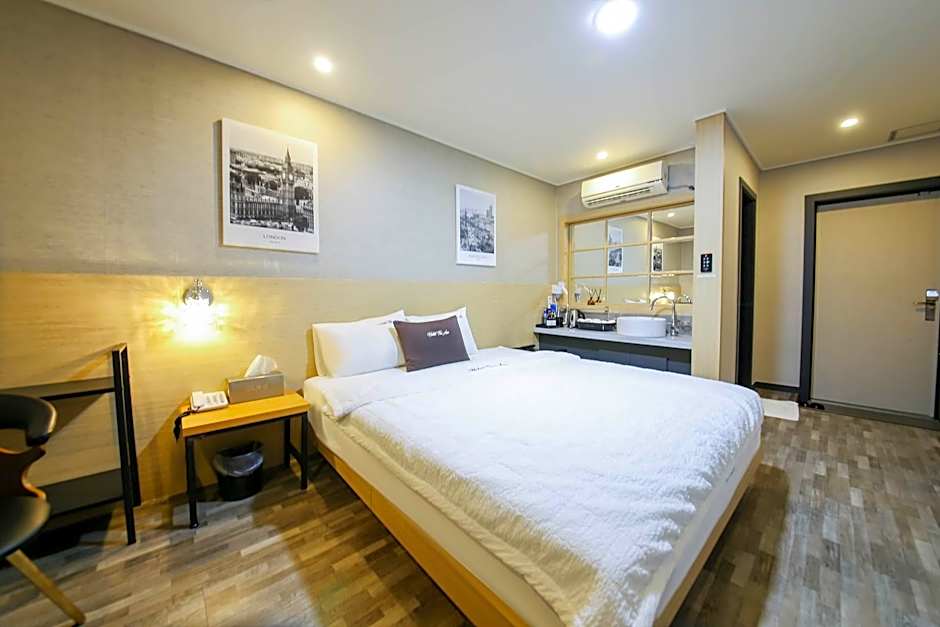Ace Hotel