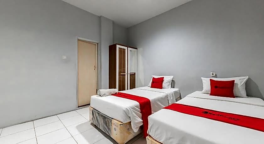 RedDoorz @ Pelajar Pejuang 3