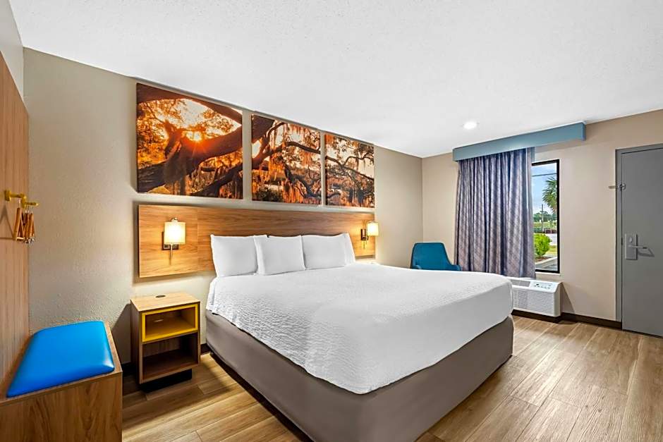 Days Inn by Wyndham Bainbridge