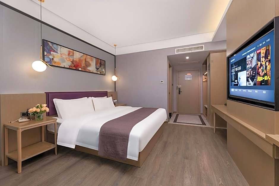 GYA Jiaxing Tongxiang City Century Avenue Hotel
