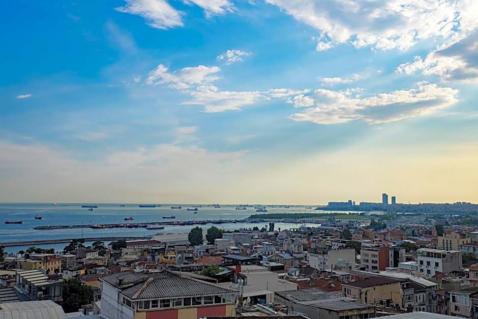 Grand Balyan Hotel & Restaurant