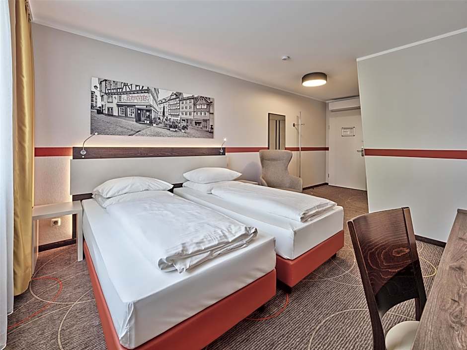 Photo 1 of 10 of 2 Beds, River View