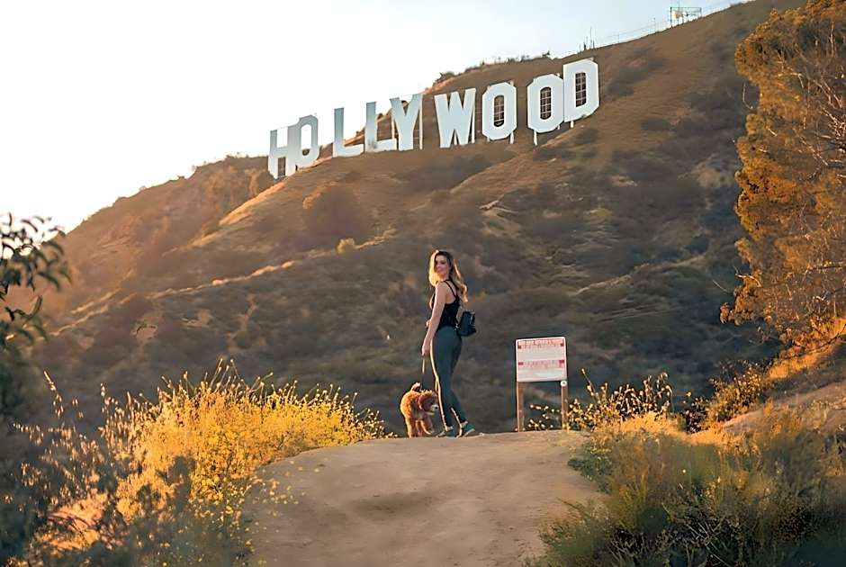 Los Angeles Premium City Suites with Free Parking