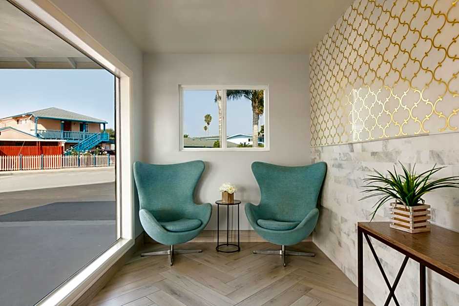 Torch Lite Inn at the Beach Boardwalk