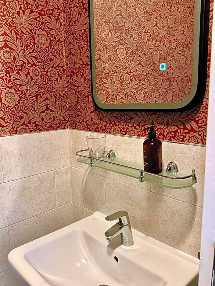 Bramwood Guest House