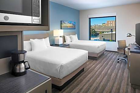 Queen Room with Accessible Tub - Disability Access