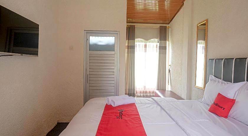 RedDoorz Syariah @ Jalan Dieng Wonosobo 2