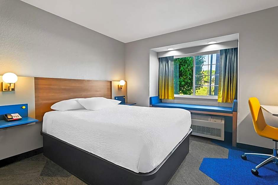 Microtel Inn & Suites By Wyndham Joplin