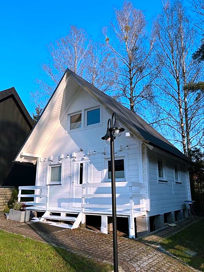 Domki nad jeziorem Kazub