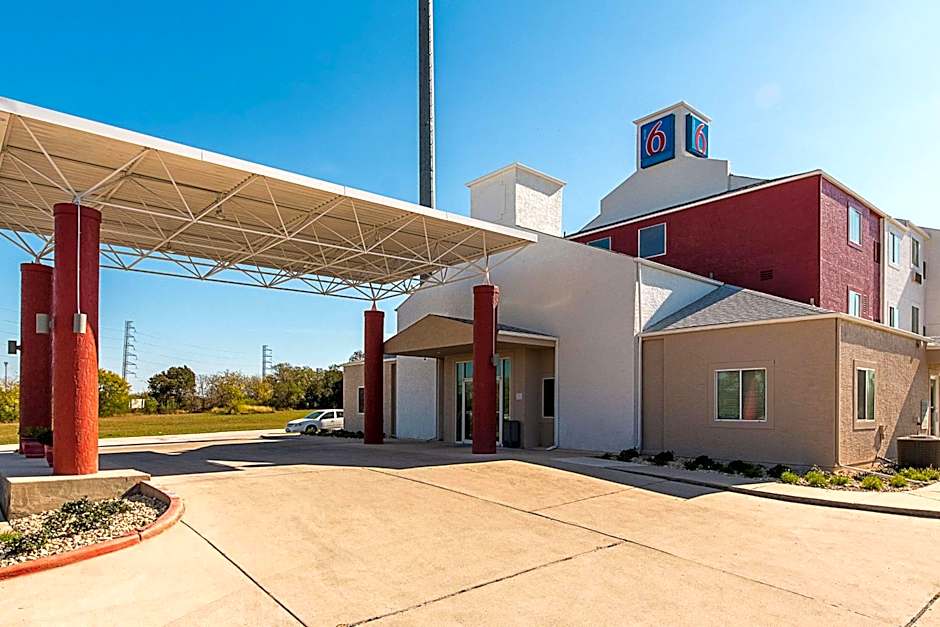 Motel 6-San Antonio, TX - Downtown - Alamo Dome