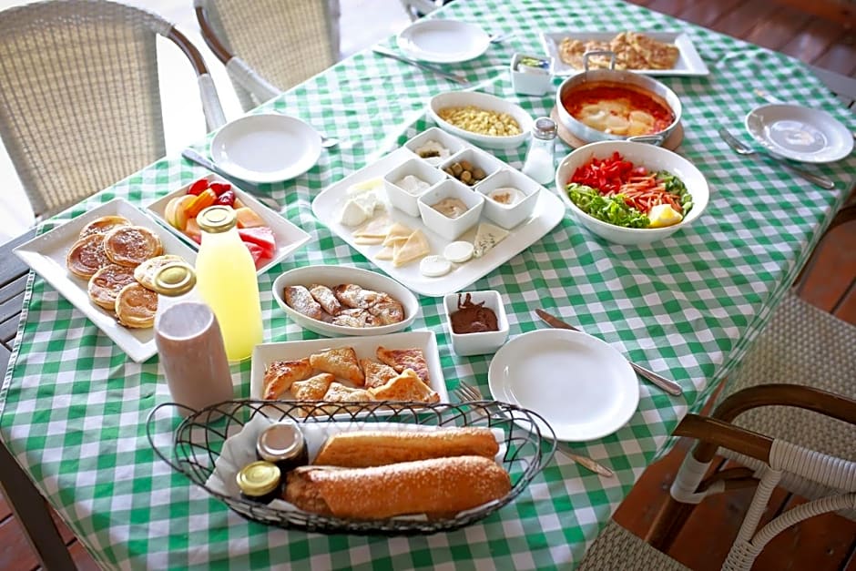 The White Chalet Boutique