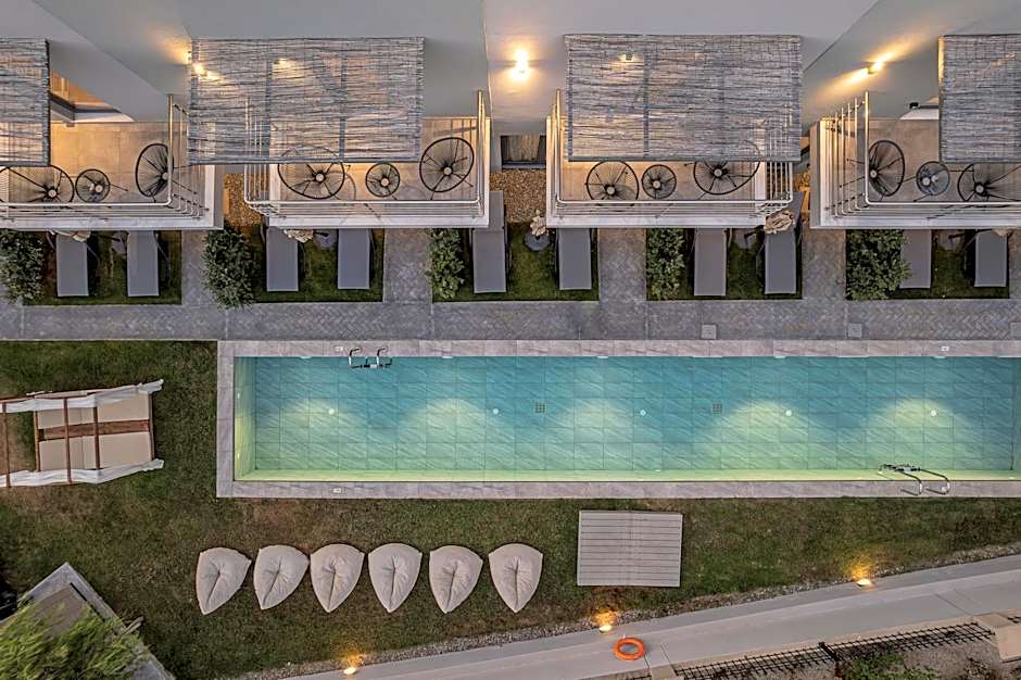 NEK Suites - Adults Only