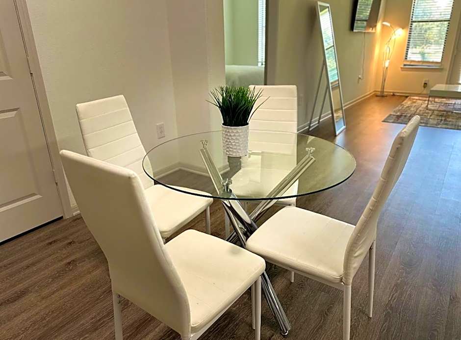 Convenient Spacious 2Bed 2Bath