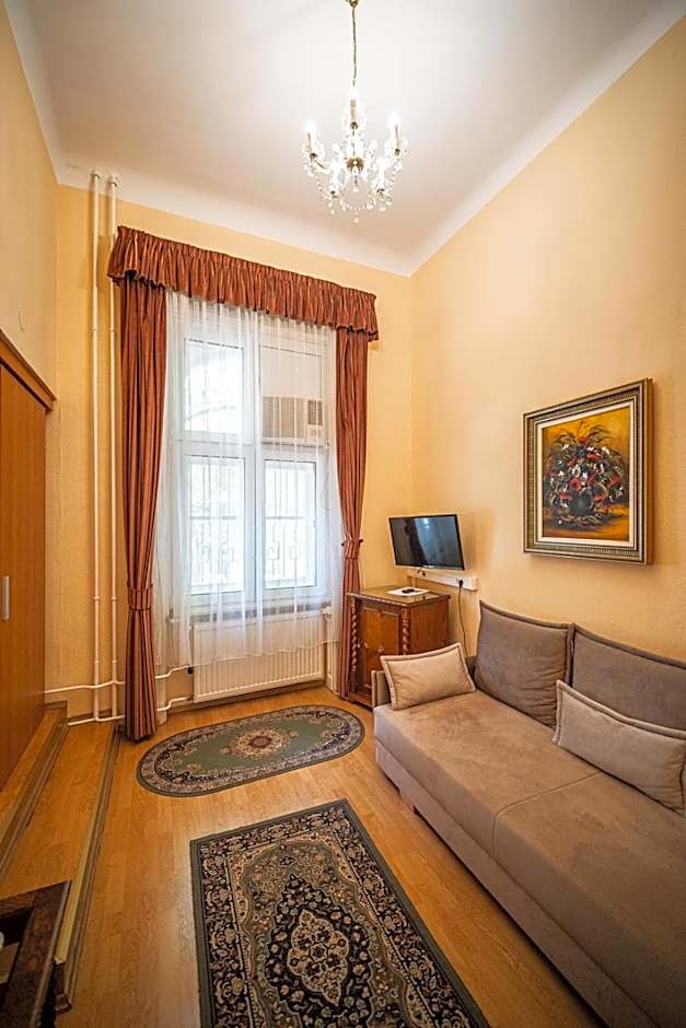 Tisza Hotel