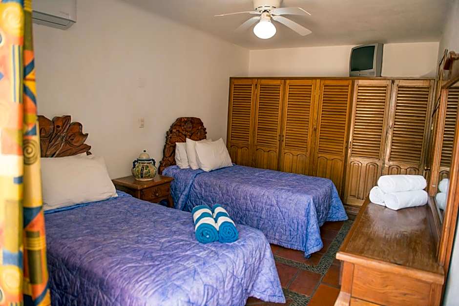 HOTEL VILLA AZUL