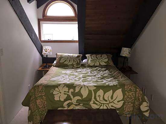 Volcano Acres Ranch B&B