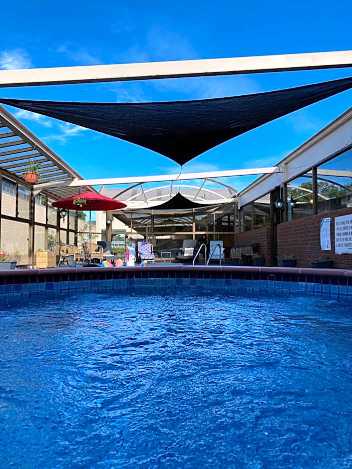 Elm Court Motel