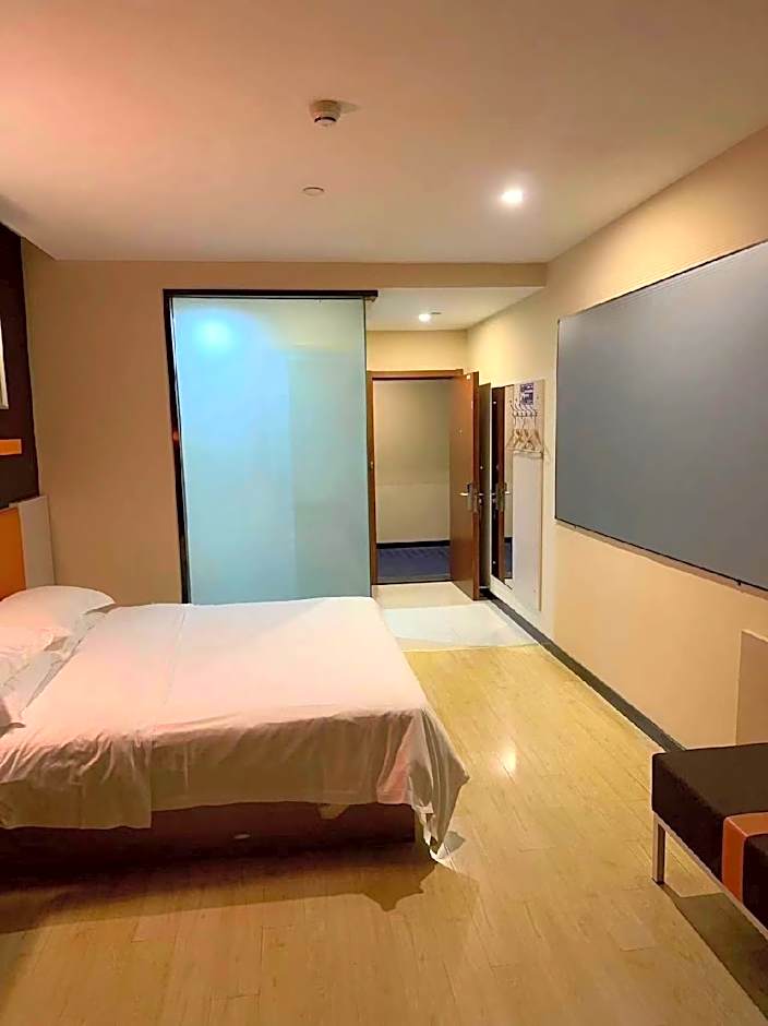 7 Days Premium Taixing Changzheng Road Branch