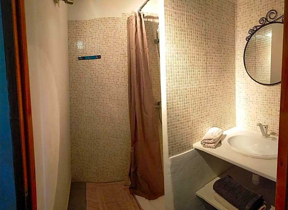 La Sarriette - Chambres d'hôtes et gîte d'étape à Eygalières
