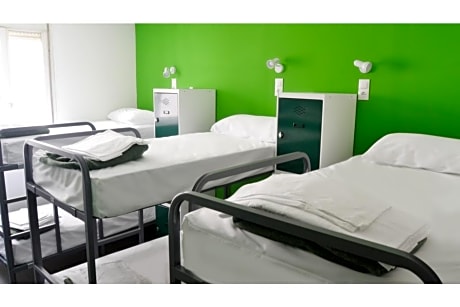 TWIN ROOM WITH PRIVATE BATHROOM