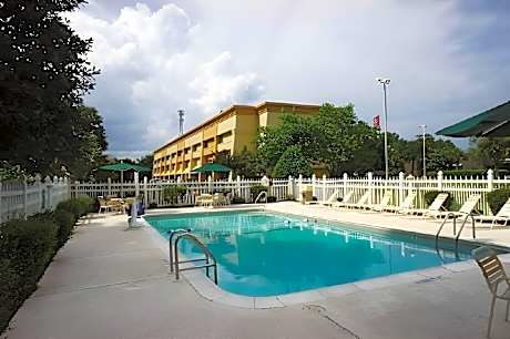 1 Double Bed, Deluxe Mobility Accessible Room, Non-Smoking