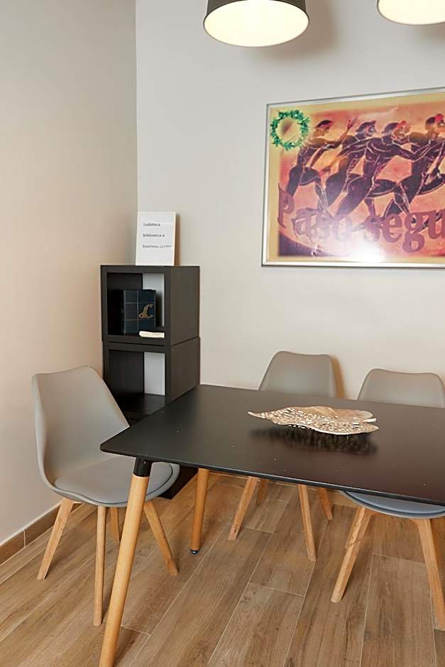 Hostel Dos Estaciones - FREE towels, coffee & tea, remote check-in