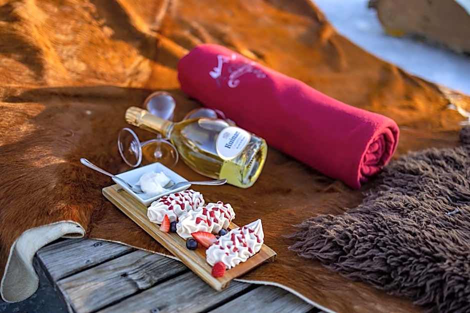 Le Coucou Hotel Restaurant & Lounge-Bar