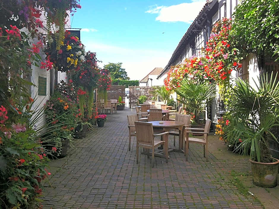 The Saracens Head Hotel