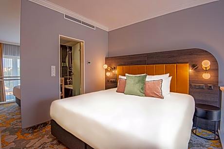 Loft Suite