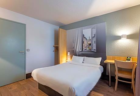B&B HOTEL CHARTRES Le Forum