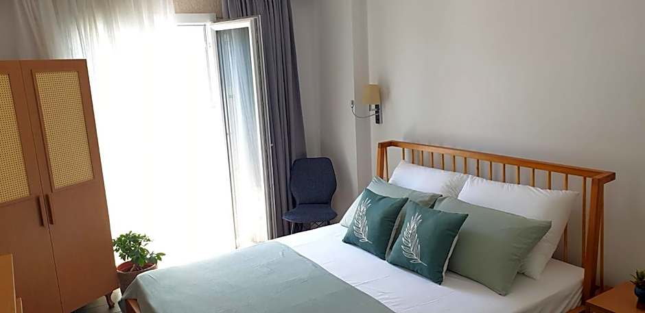 AtaÇesme Otel