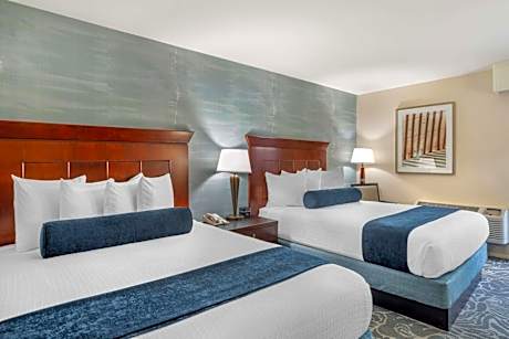 Queen Room with Two Queen Beds - Disability Access