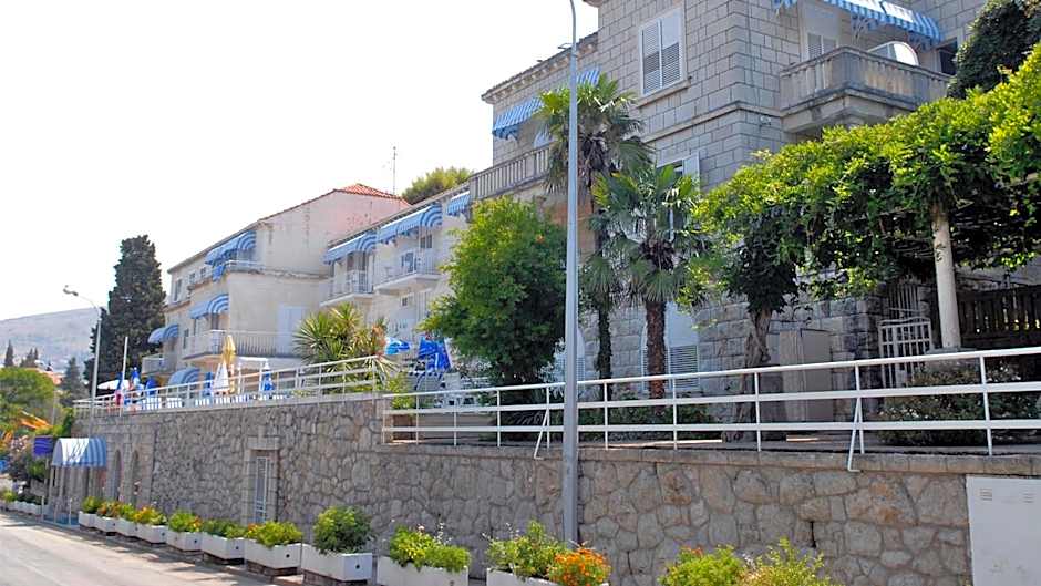 Hotel Komodor