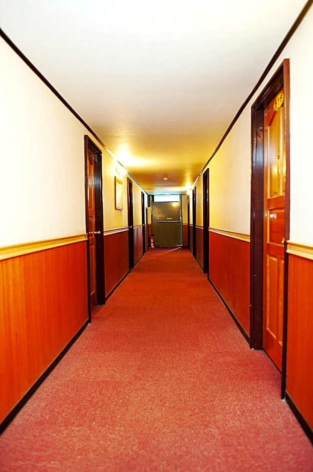 New May Flower Hotel