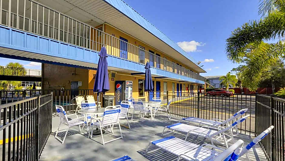 Magnuson Hotel Bradenton