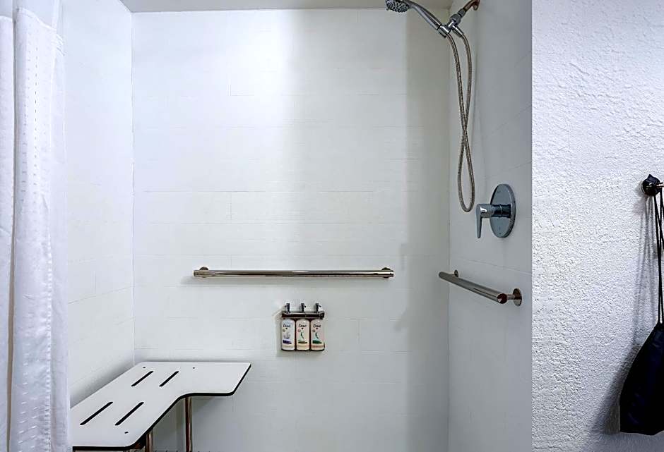 Holiday Inn Express Hotel Clearwater East - ICOT Center By IHG