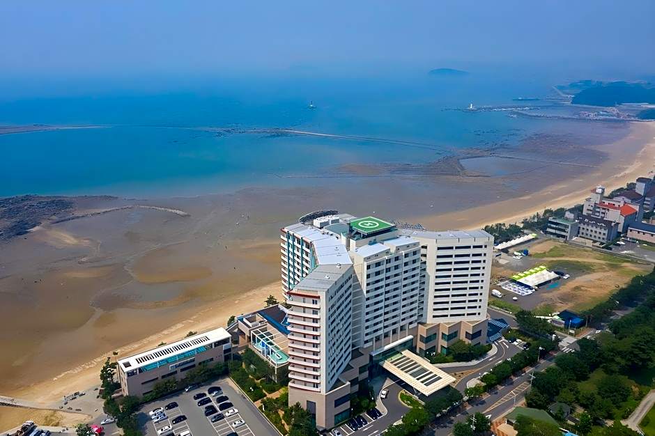 Beache Palace