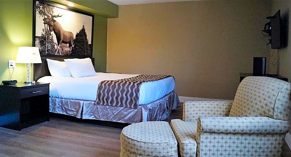 Photo 1 of 6 of Deluxe 1 King Bed