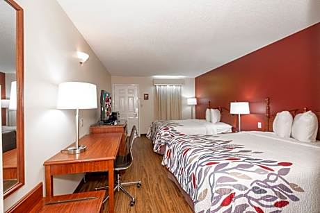 Deluxe Room with Two Double Beds Non-Smoking