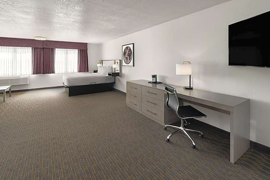SYLO Hotel Denver Airport, a Ramada by Wyndham