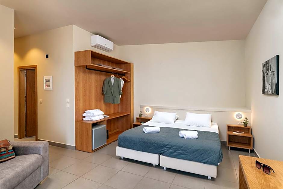 Elia Agia Marina Hotel