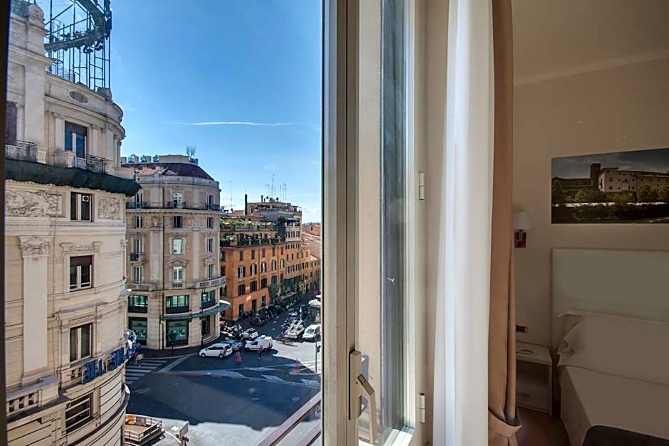 Tritone Top House