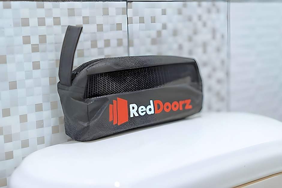 RedDoorz near Robinsons Cybergate Davao