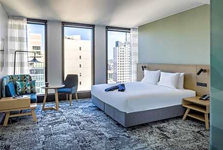 Super King Room with City View - Free Breakfast