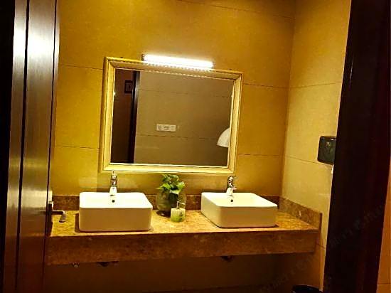 Qindao International Hotel