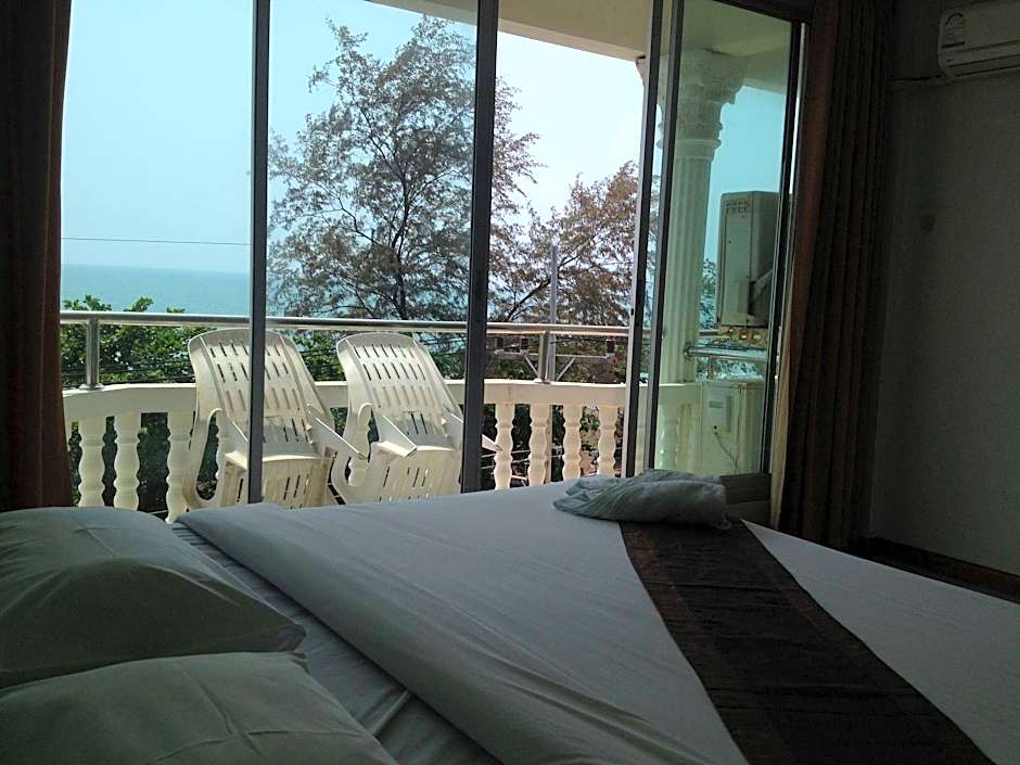 Pimpimarn Beach Hotel