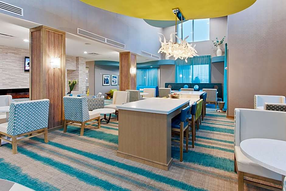 Holiday Inn Express & Suites Warner Robins North West By IHG