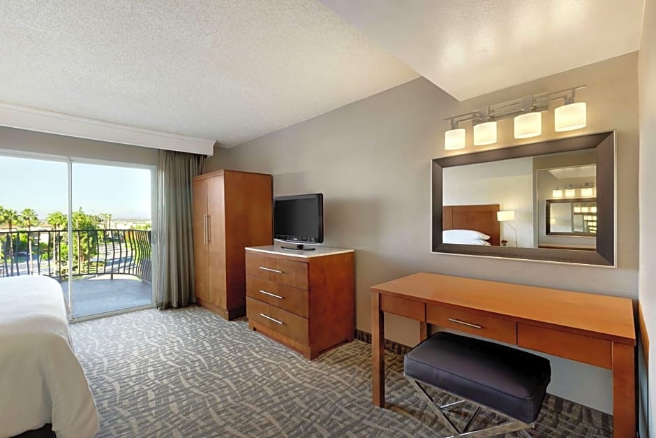 Embassy Suites by Hilton Santa Ana Orange County Airport