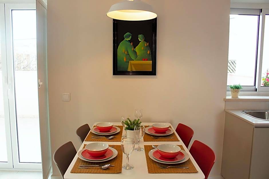 Cardeal Suites & Apartments