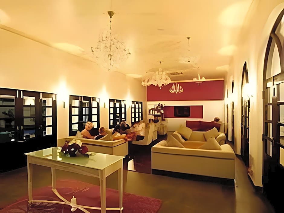 Silver Sands Hideaway Hotel